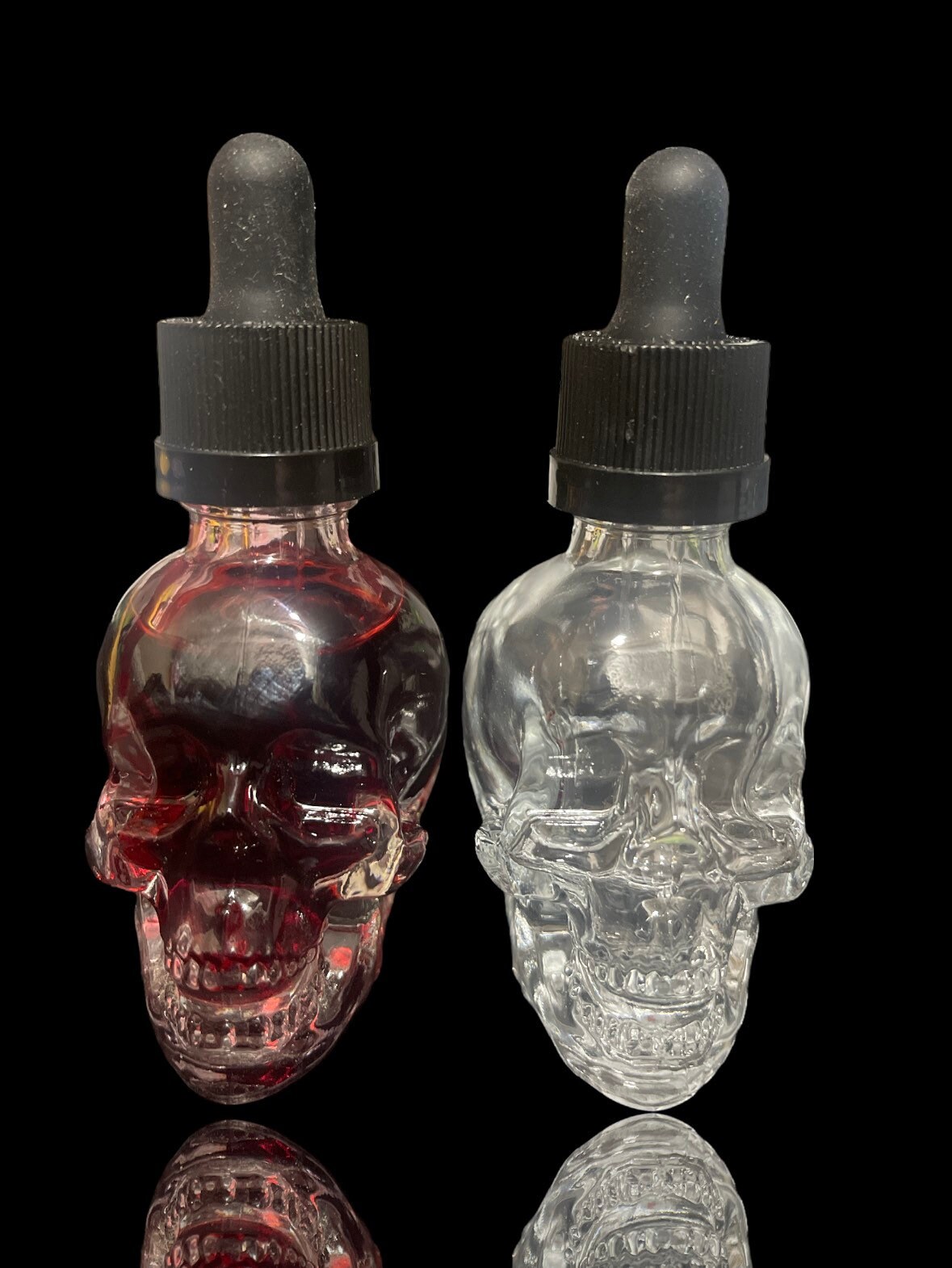 Red Aspect Santa Muerte Oil for Love, Sex & Finances - Skull Bottle