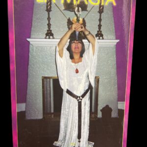 Discover the Secrets of Magic with La Magia by Migene Gonzalez Wippler (Spanish Edition)